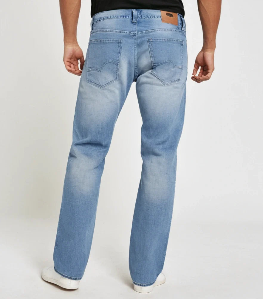 Classic straight-fit blue jeans styled on a model, front-facing with a slight fade and clean hem - Royal Outfits Straight Jeans with Classic Look Royal Outfits